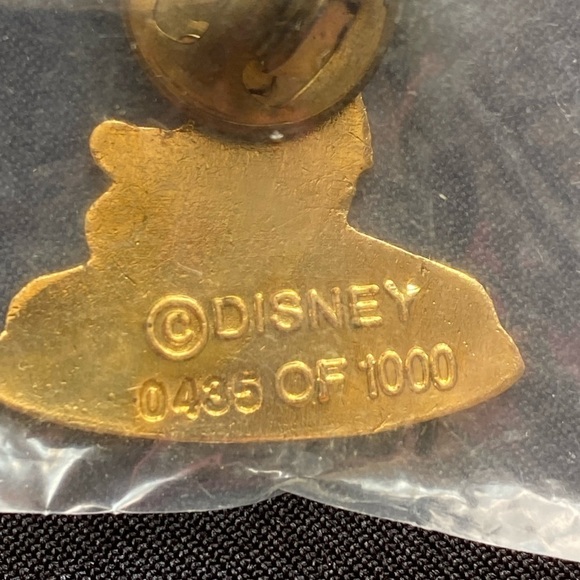 Disney 1994 Mickey Watch and Pin Set, Numbered, Limited Edition, Collectible - Picture 10 of 16